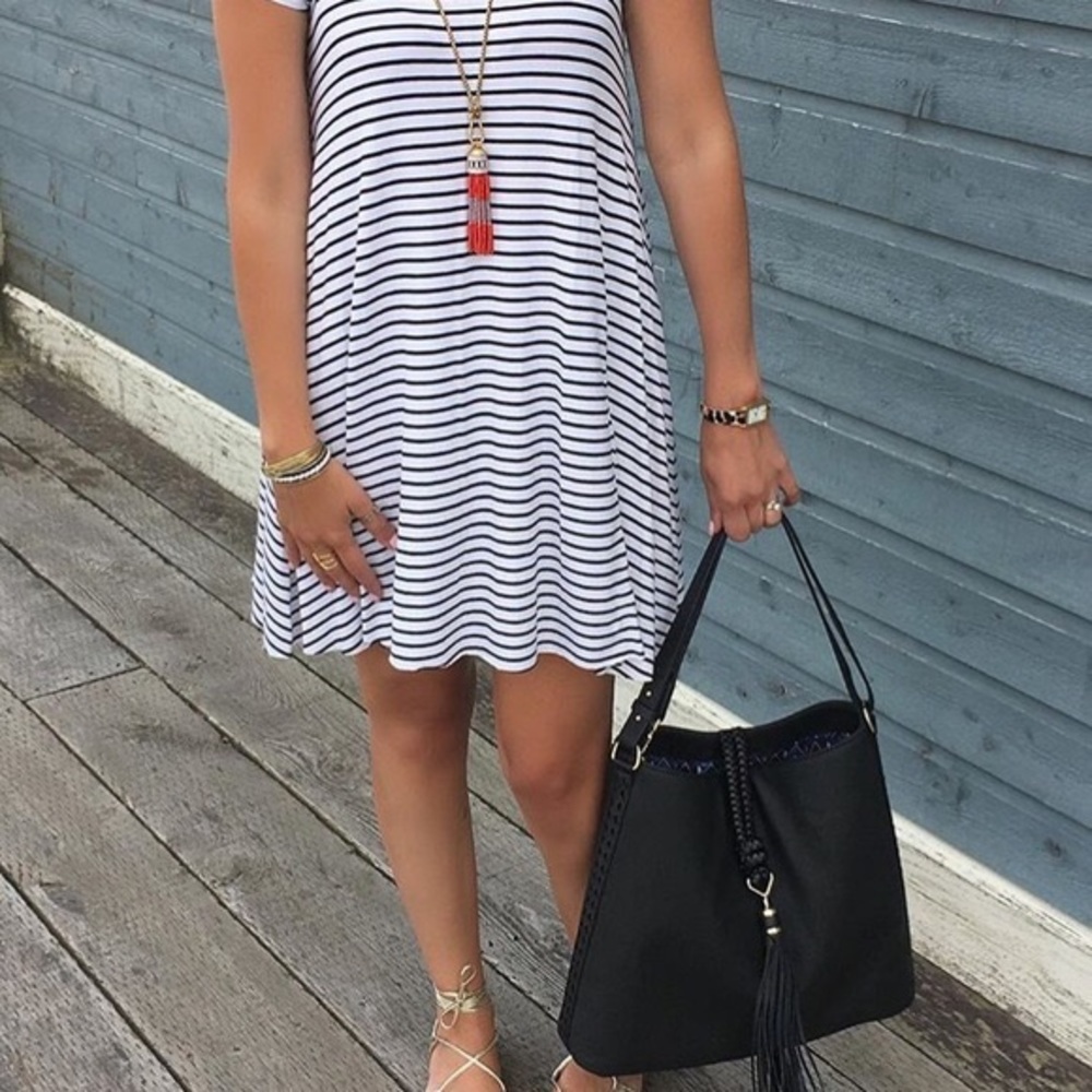 Stella & Dot Hayes Tassel Hobo- Black